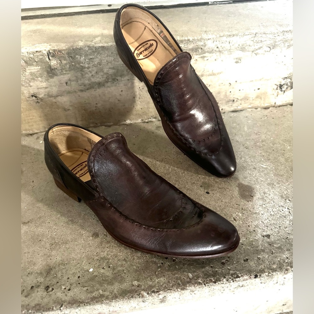 Stylish full leather Barracuda shoes in good used condition size 43